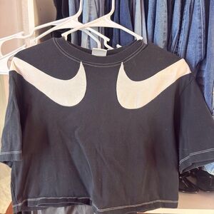 Nike Women's Black and White Crop Top